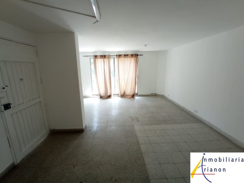 Casa-local en Arriendo en Simon Bolivar