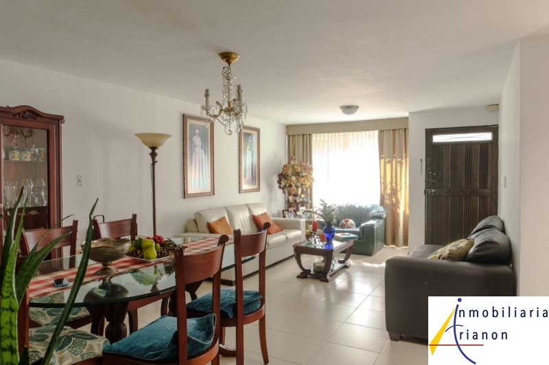 Casa en Venta en Miravalle